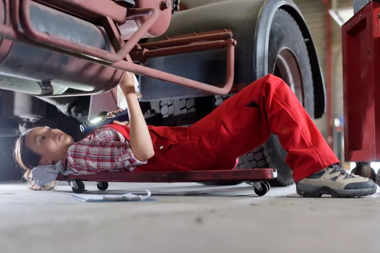 What is considered a 2 axle vehicle?