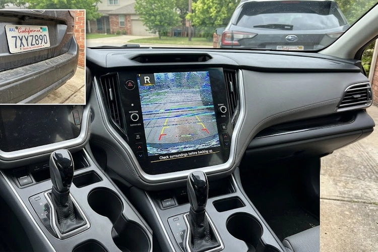 backup camera not working — blank rearview display in a vehicle