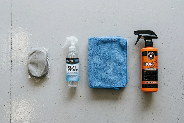 Brake booster failure symptoms diagnosis with vacuum line inspection under hood