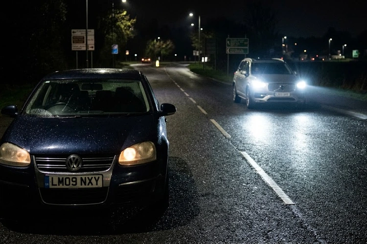 Headlights dimming when accelerating due to alternator or battery issues