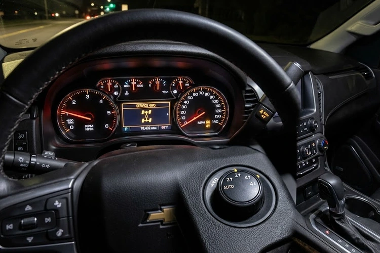 service 4WD light on dashboard of a four-wheel-drive truck