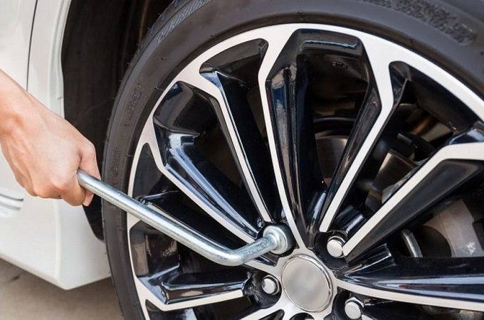 How To Remove Locking Wheel Nut Without Key