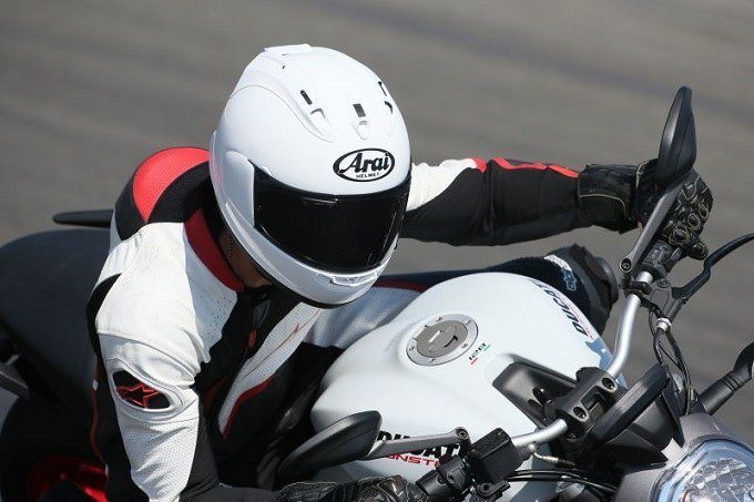 How To Buy The Quietest Motorcycle Helmet